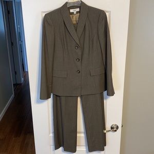 Le Suit - Woman’s Gray Pinstripe Suit, Size 8